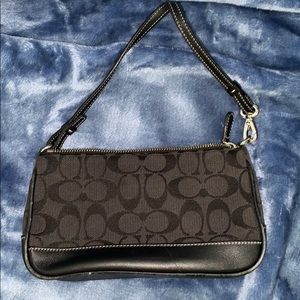 Signature Coach purse black